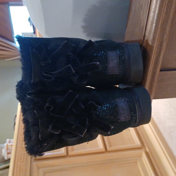 Woman's ugg boots - Picture 2 of 7